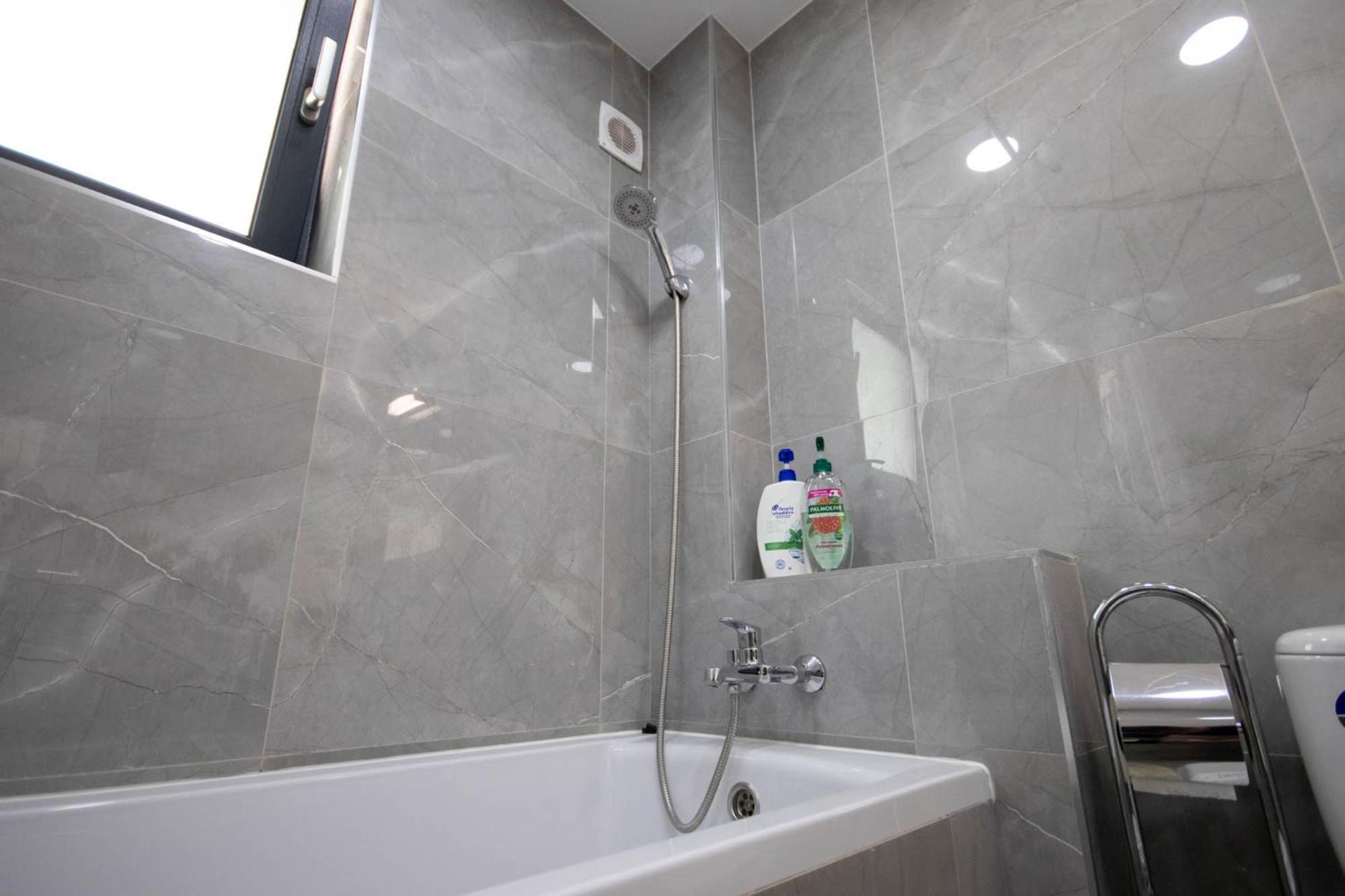 Astar Apartments - Executive Radauti Exterior foto